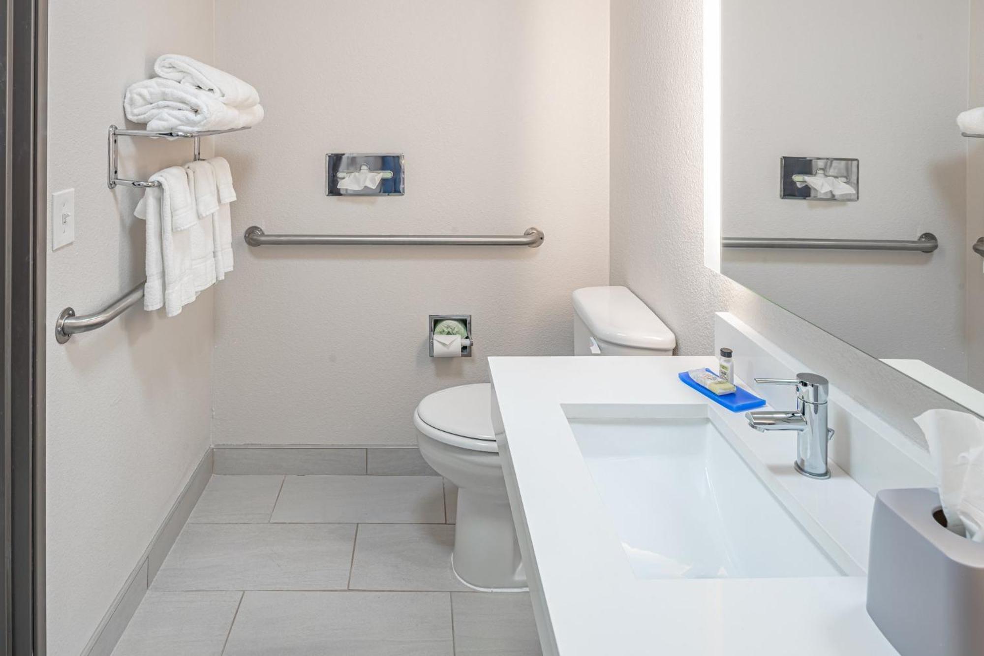 Express & N Waco Area - By Ihg 3* West